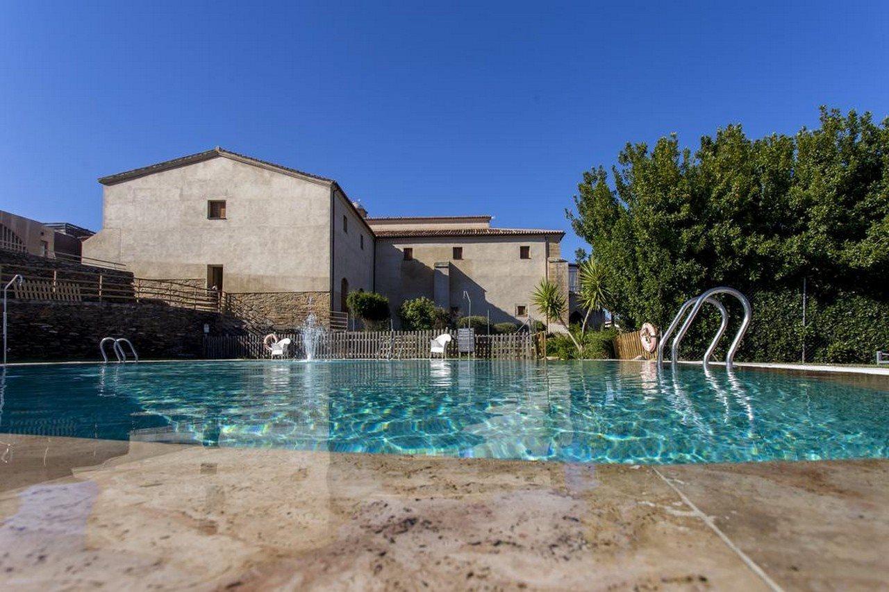 Hotel 4 Estrellas Conventual De Alcantara Exterior photo