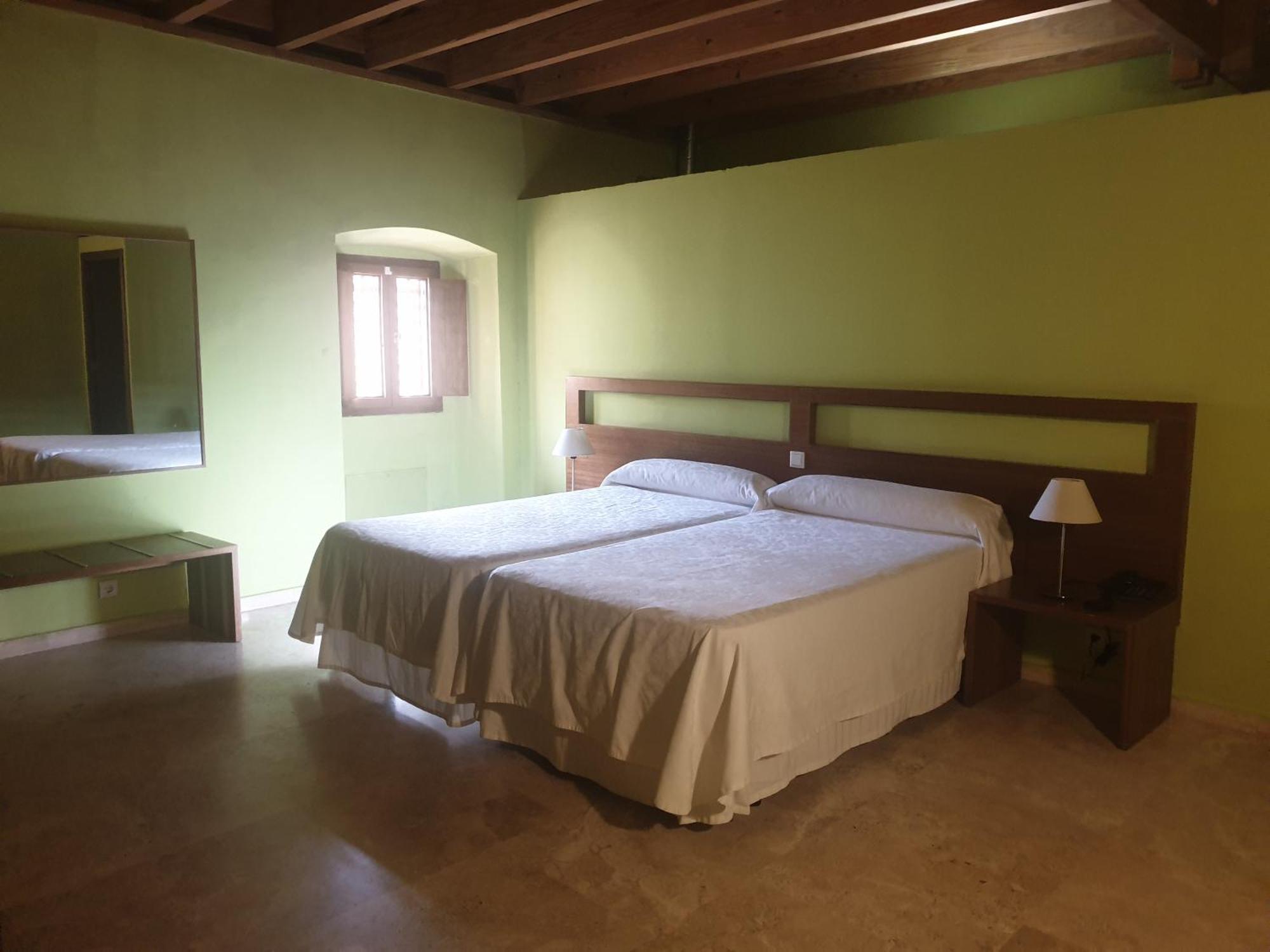 Hotel 4 Estrellas Conventual De Alcantara Exterior photo