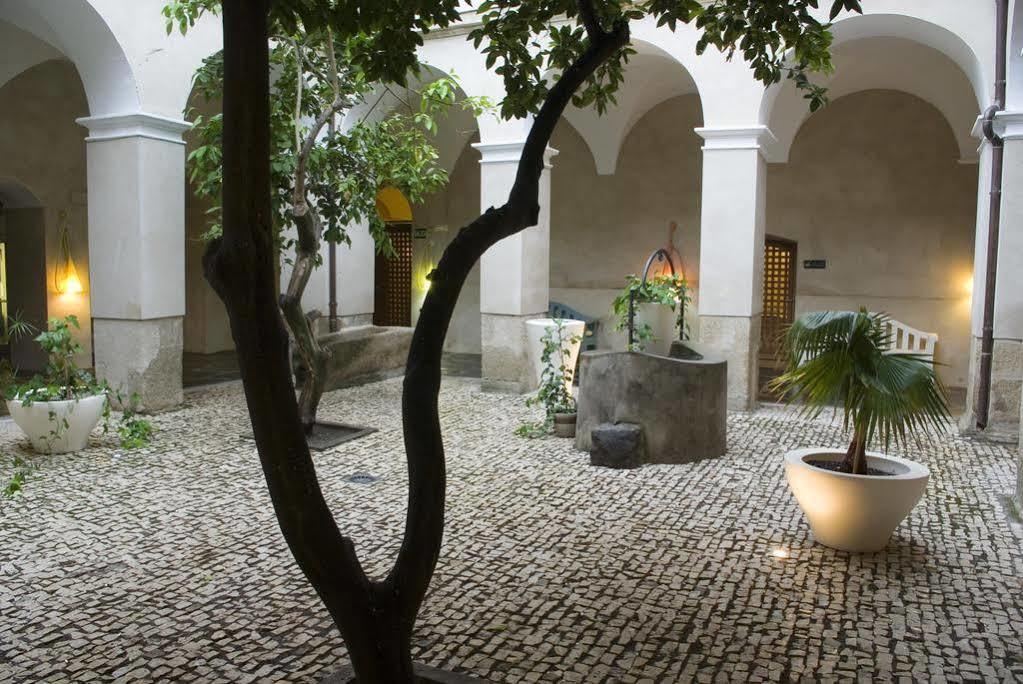 Hotel 4 Estrellas Conventual De Alcantara Exterior photo